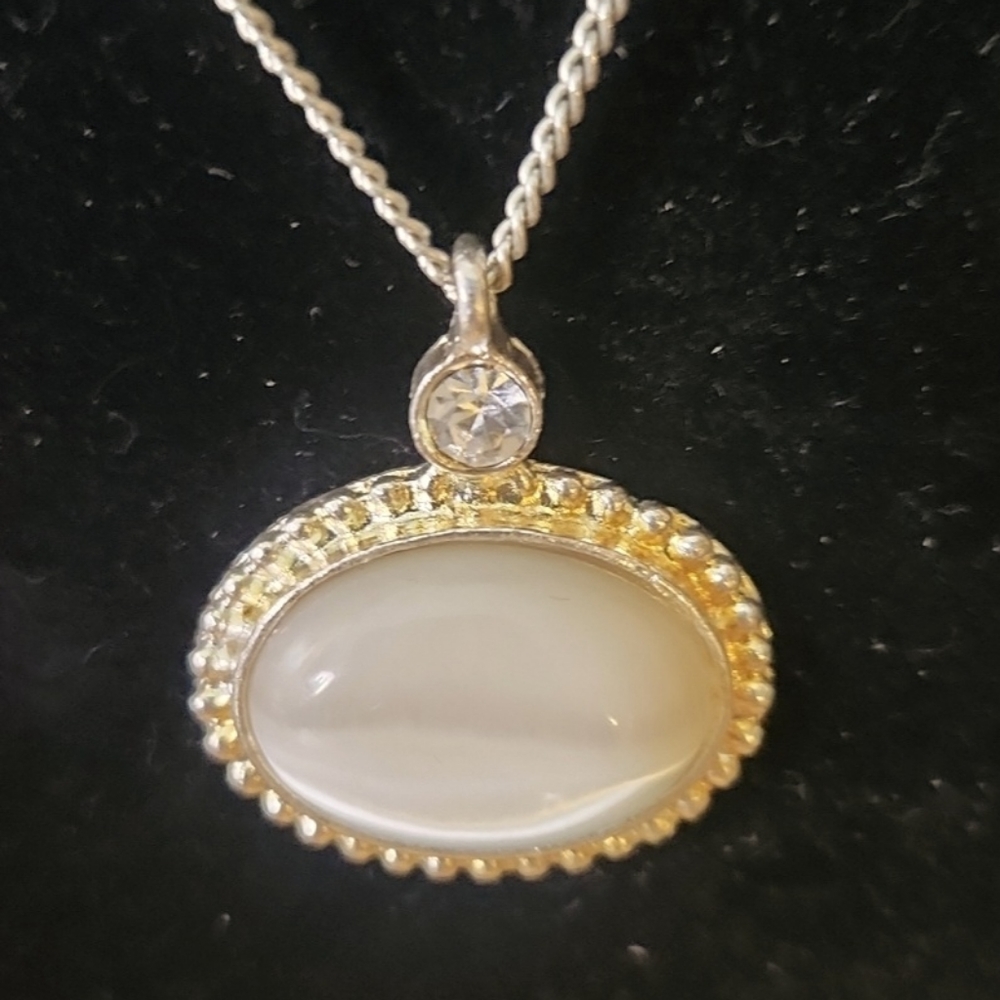 Quartz Pendant Necklace